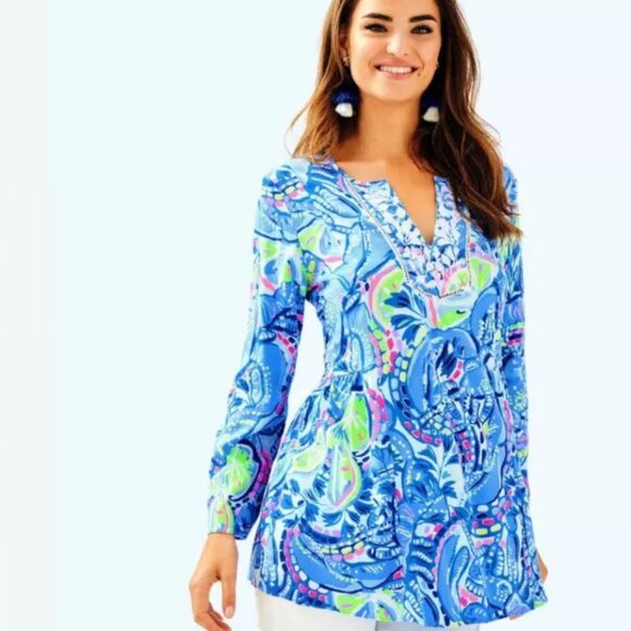LILLY PULITZER Lyndsea Tunic Blue Peri Peri Pinch Limes Crabs SZ S - Picture 1 of 6